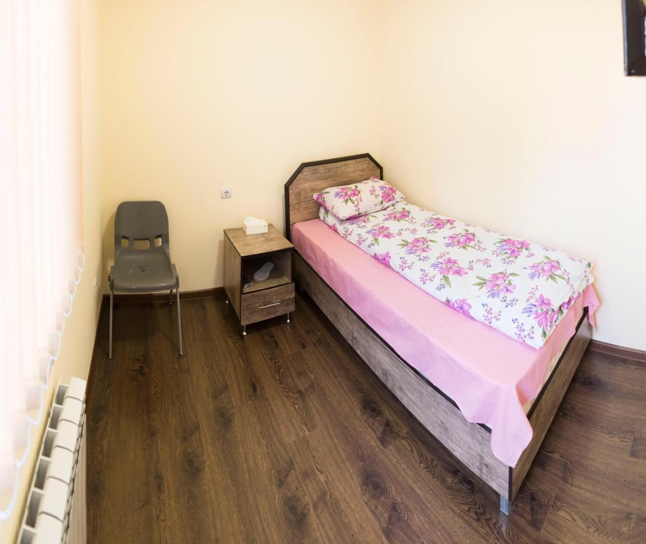 Hotel Amaras Jerevan Buitenkant foto